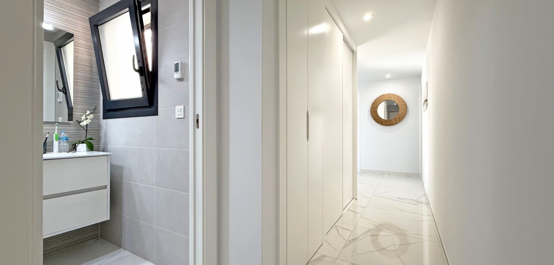 2 Bed, 2 Bath, ApartmentFor Sale, Orihuela Costa, Alicante 2 Bed, 2 Bath, ApartmentFor Sale, Orihuela Costa, Alicante