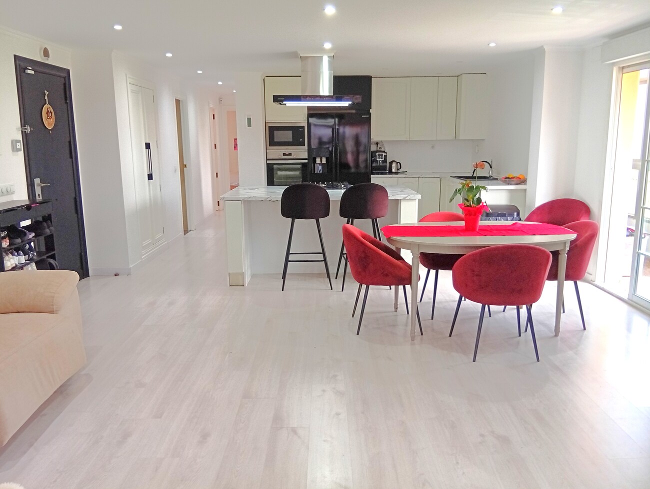 3 Bed, 2 Bath, ApartmentFor Sale, Alicante, Alicante 3 Bed, 2 Bath, ApartmentFor Sale, Alicante, Alicante