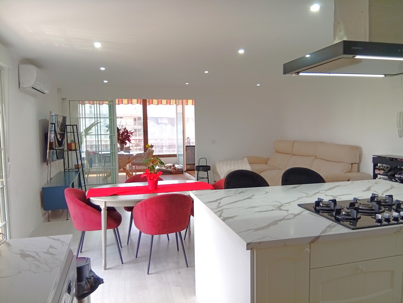 3 Bed, 2 Bath, ApartmentFor Sale, Alicante, Alicante 3 Bed, 2 Bath, ApartmentFor Sale, Alicante, Alicante