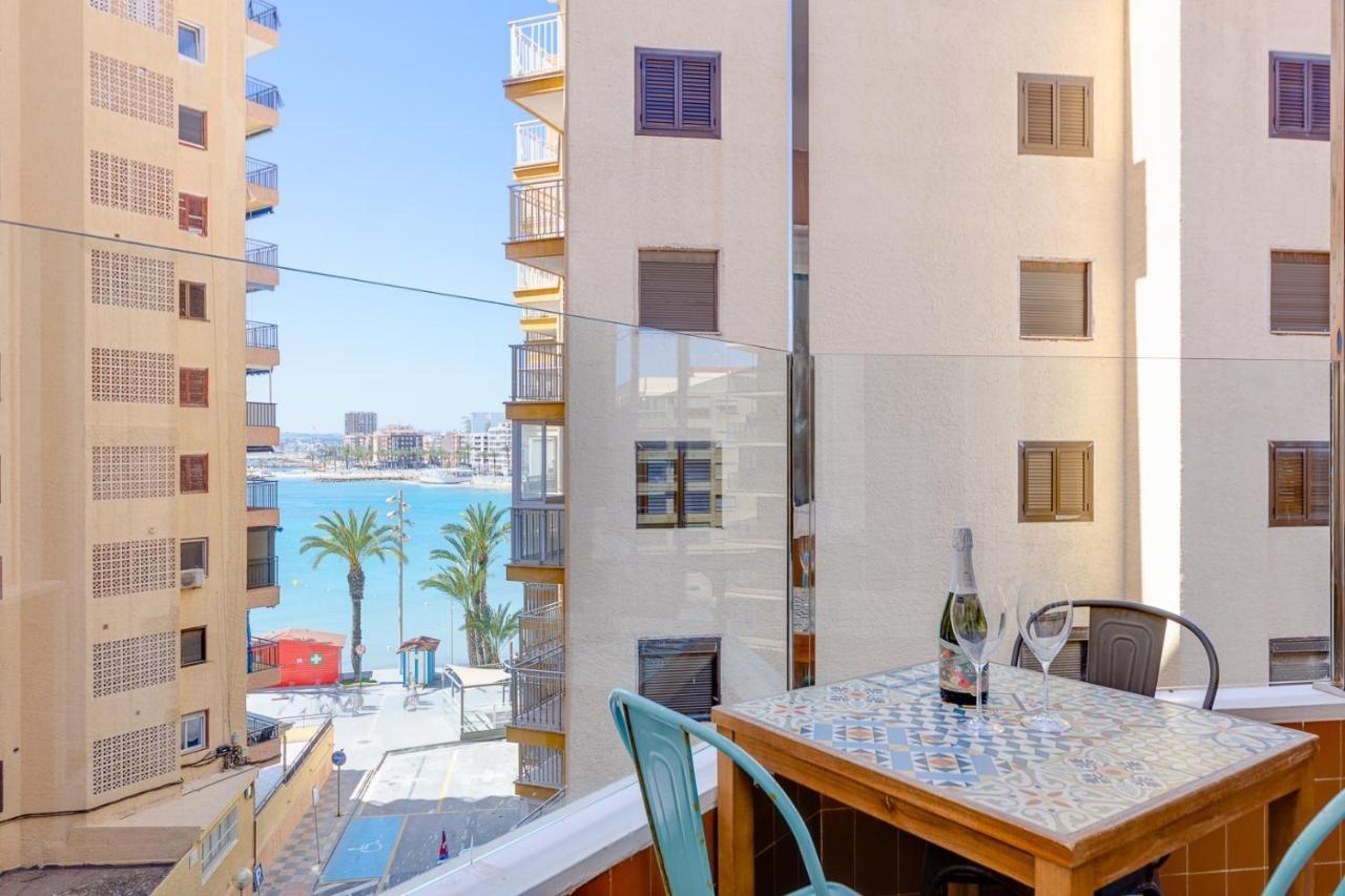 3 Bed, 2 Bath, ApartmentFor Sale, Torrevieja, Alicante
