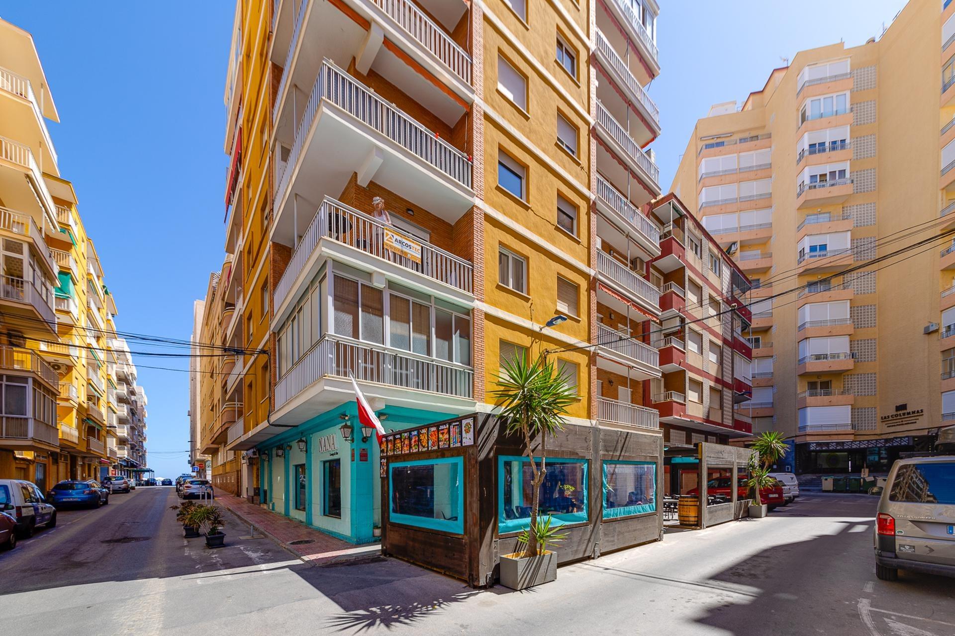 3 Bed, 2 Bath, ApartmentFor Sale, Torrevieja, Alicante 3 Bed, 2 Bath, ApartmentFor Sale, Torrevieja, Alicante