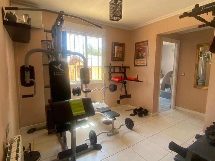 5 Bed, 4 Bath, HouseFor Sale, Albatera, Alicante