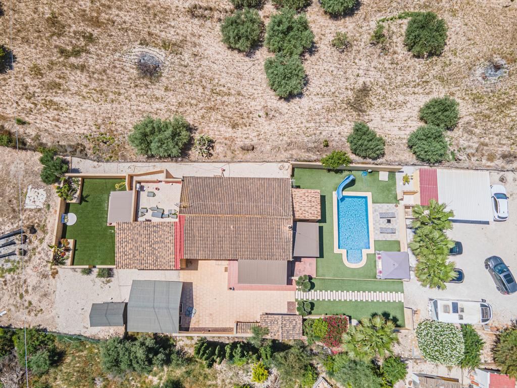 5 Bed, 4 Bath, HouseFor Sale, Albatera, Alicante