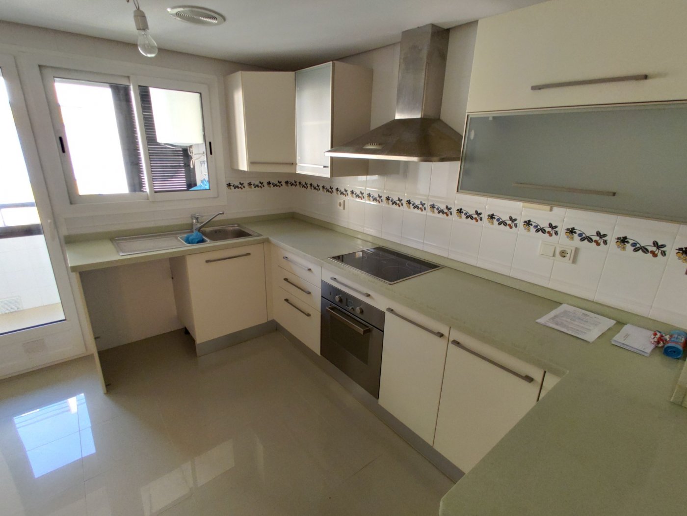 3 Bed, 2 Bath, ApartmentFor Sale, Torrevieja, Alicante 3 Bed, 2 Bath, ApartmentFor Sale, Torrevieja, Alicante