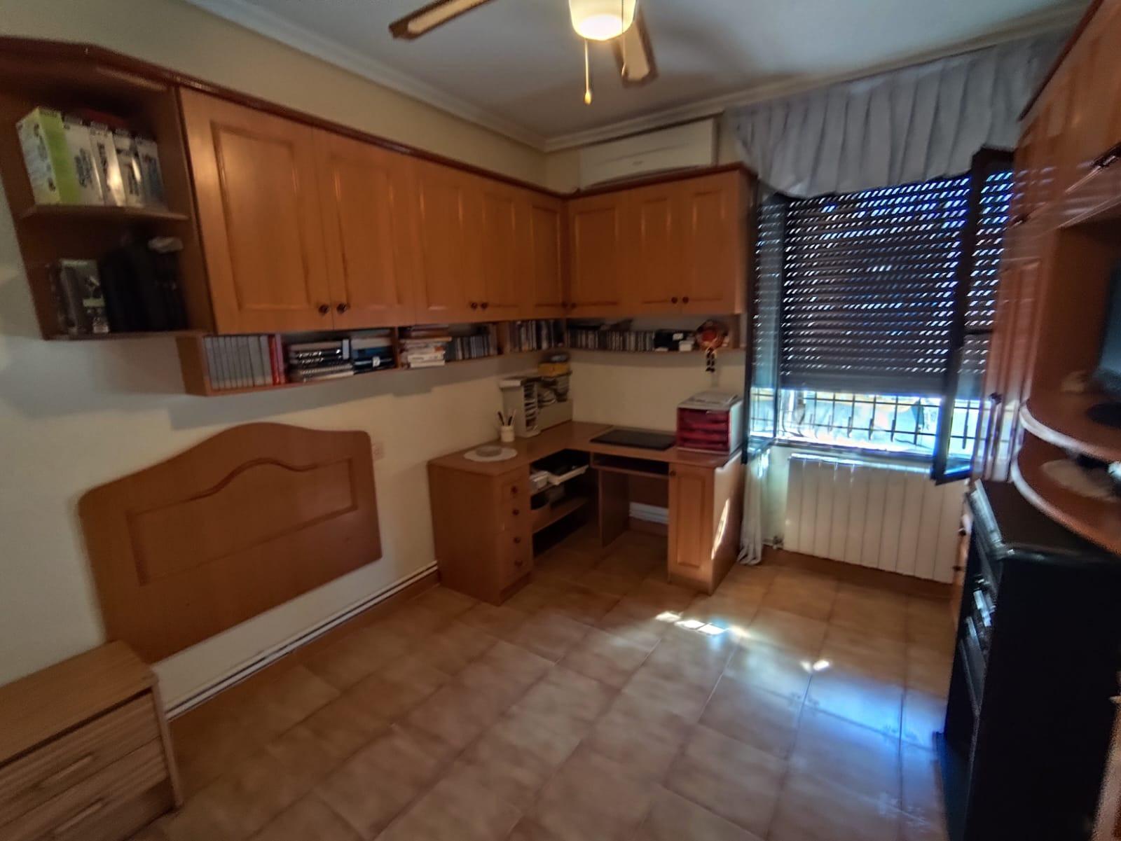 4 Bed, 2 Bath, HouseFor Sale, Torrevieja, Alicante