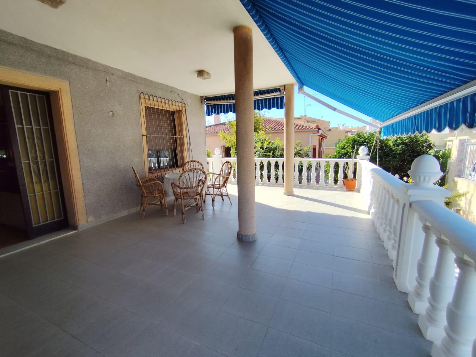 4 Bed, 2 Bath, HouseFor Sale, Torrevieja, Alicante