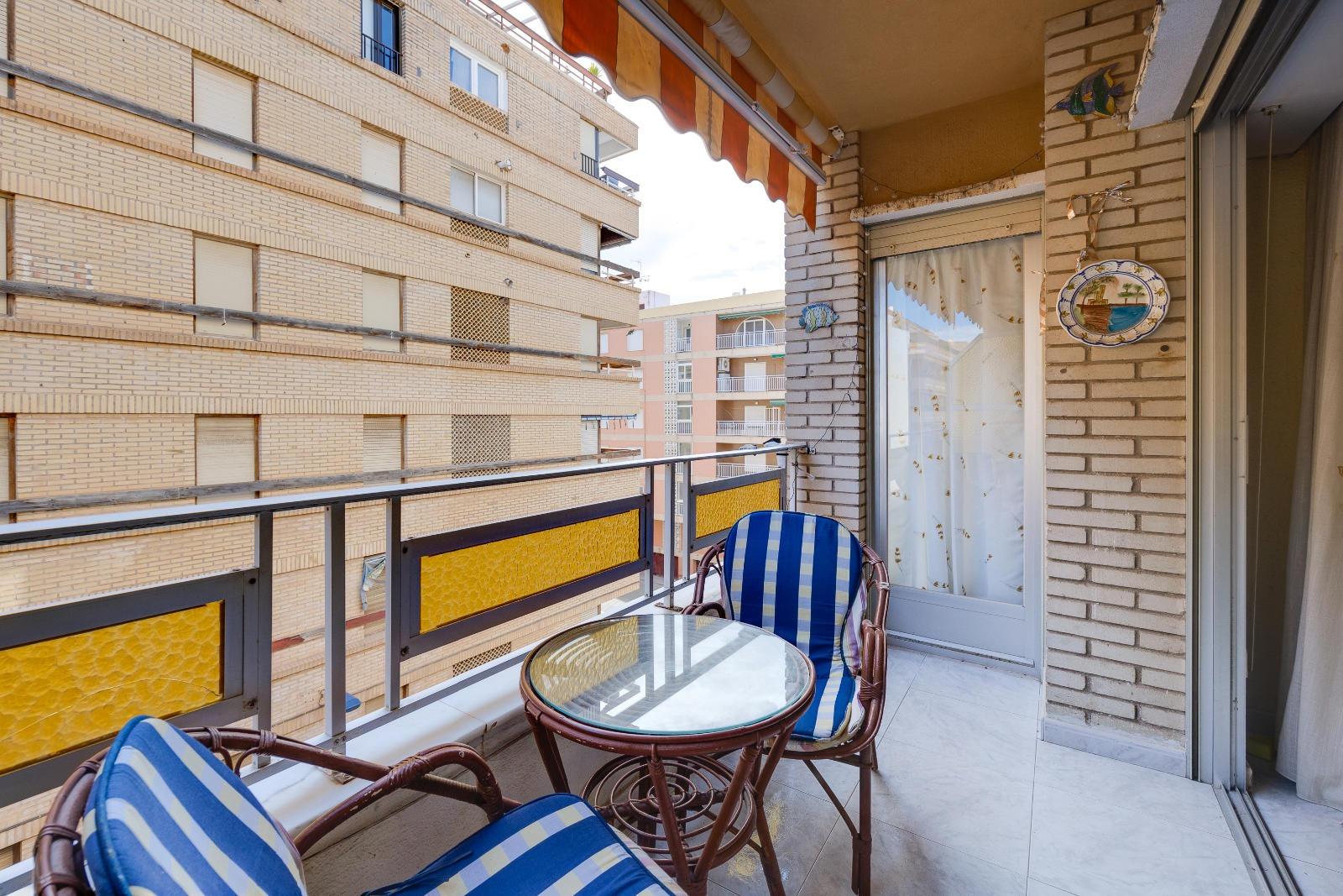 2 Bed, 1 Bath, ApartmentFor Sale, Torrevieja, Alicante