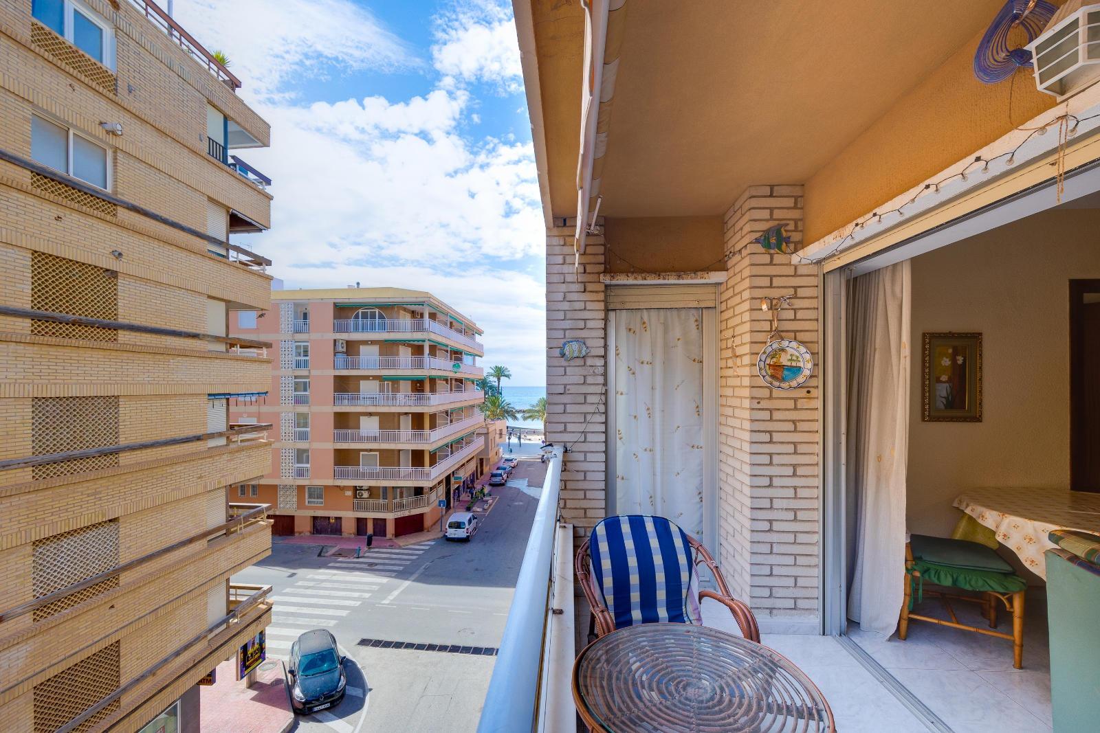 2 Bed, 1 Bath, ApartmentFor Sale, Torrevieja, Alicante