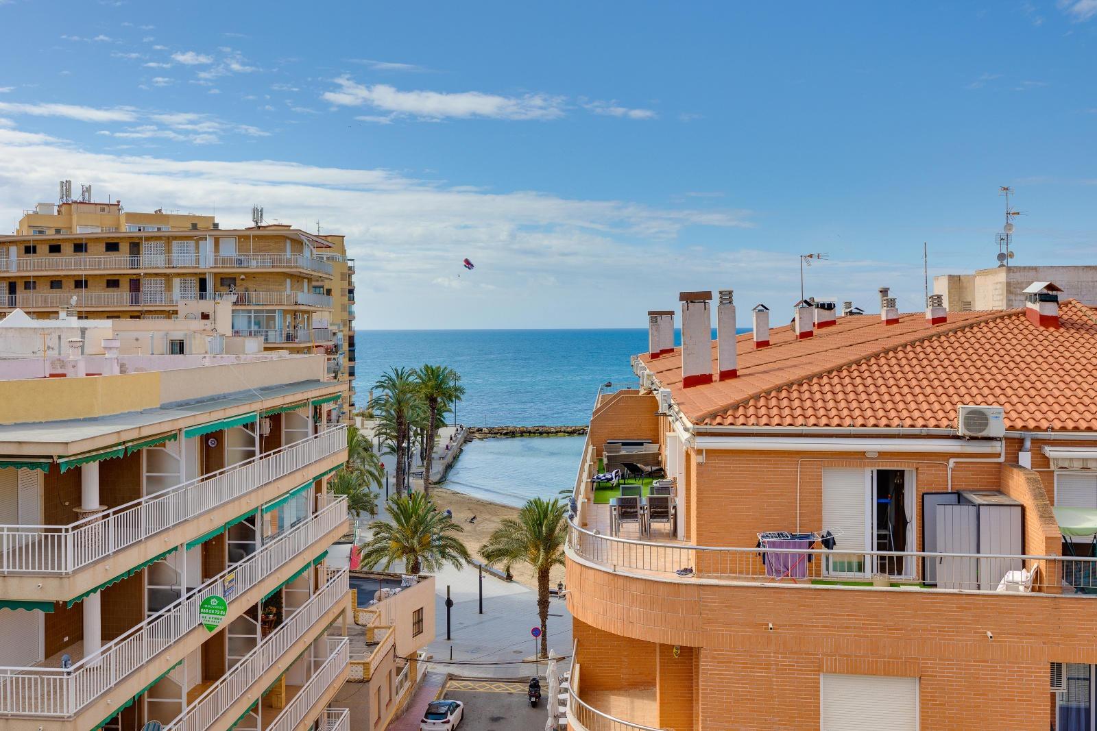 2 Bed, 1 Bath, ApartmentFor Sale, Torrevieja, Alicante