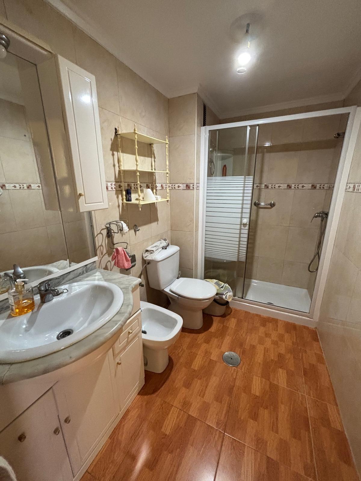 2 Bed, 1 Bath, ApartmentFor Sale, Torrevieja, Alicante