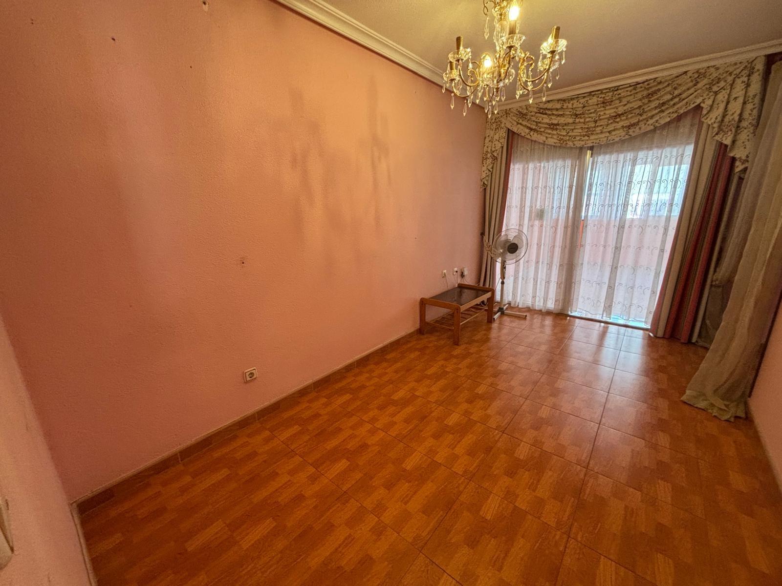 2 Bed, 1 Bath, ApartmentFor Sale, Torrevieja, Alicante