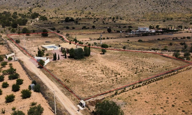 3 Bed, 2 Bath, HouseFor Sale, Hondon De Las Nieves, Alicante