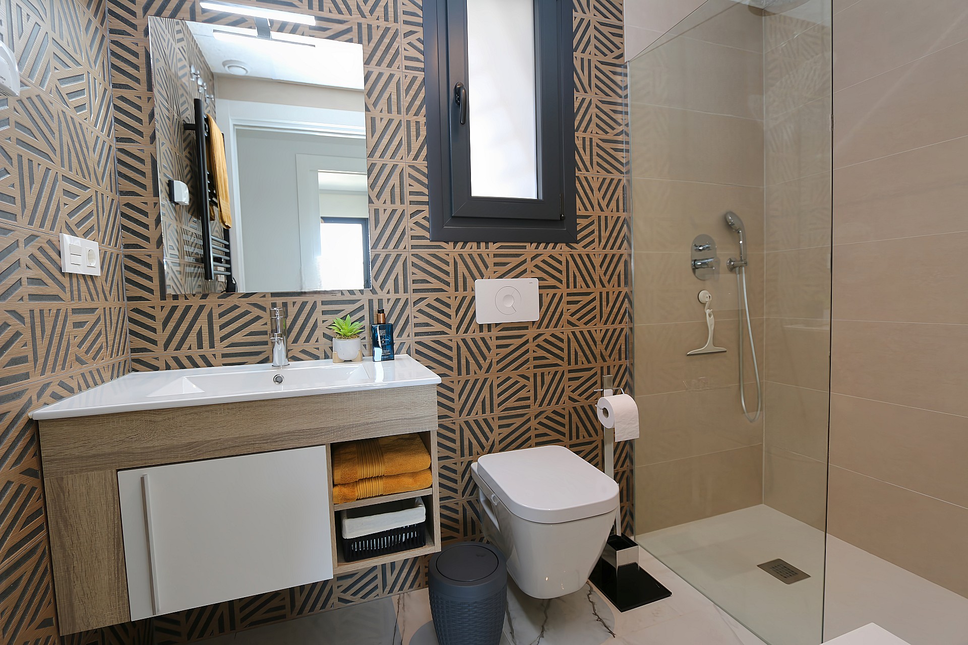 2 Bed, 2 Bath, ApartmentFor Sale, Orihuela Costa, Alicante 2 Bed, 2 Bath, ApartmentFor Sale, Orihuela Costa, Alicante