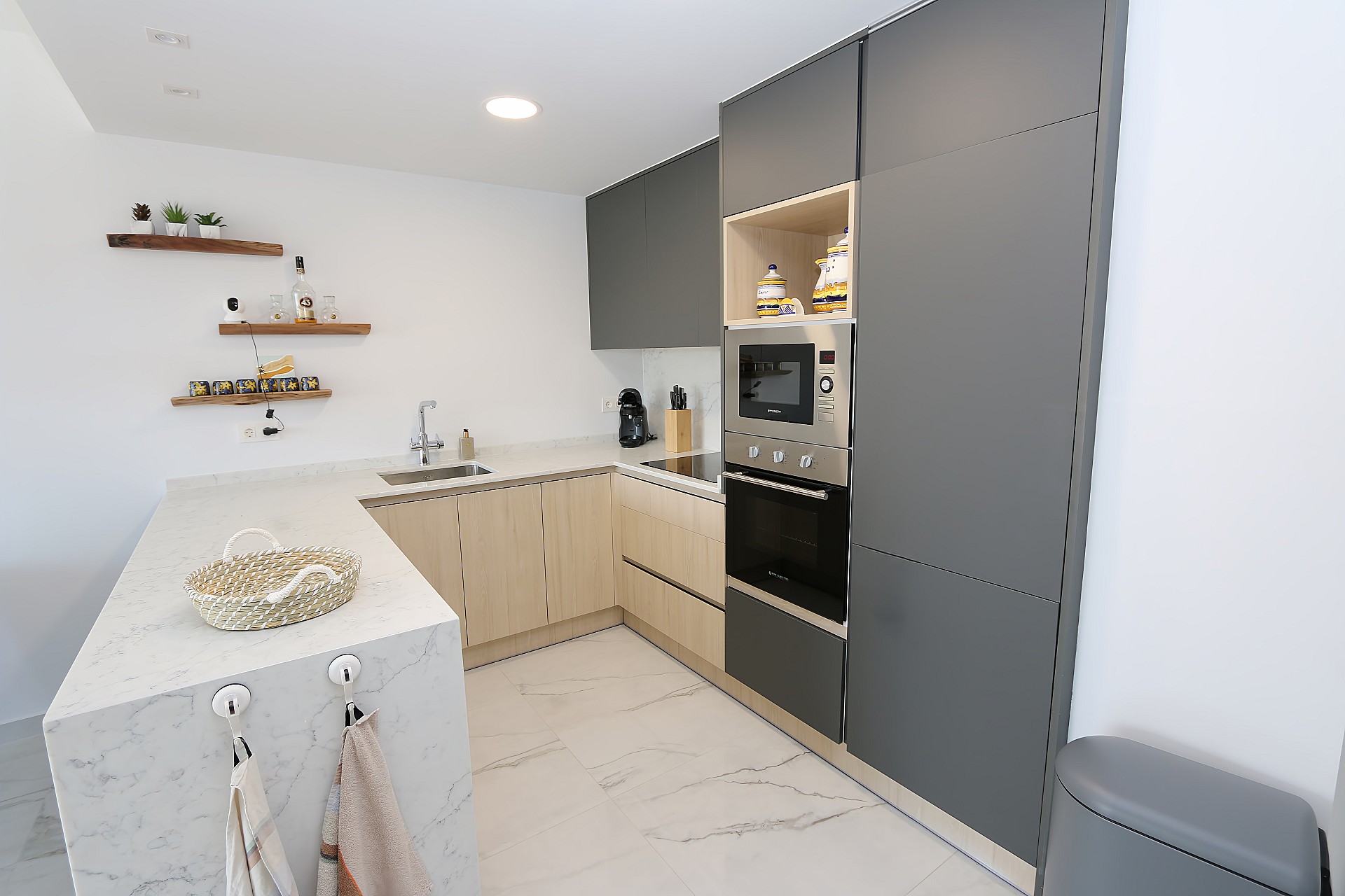 2 Bed, 2 Bath, ApartmentFor Sale, Orihuela Costa, Alicante 2 Bed, 2 Bath, ApartmentFor Sale, Orihuela Costa, Alicante