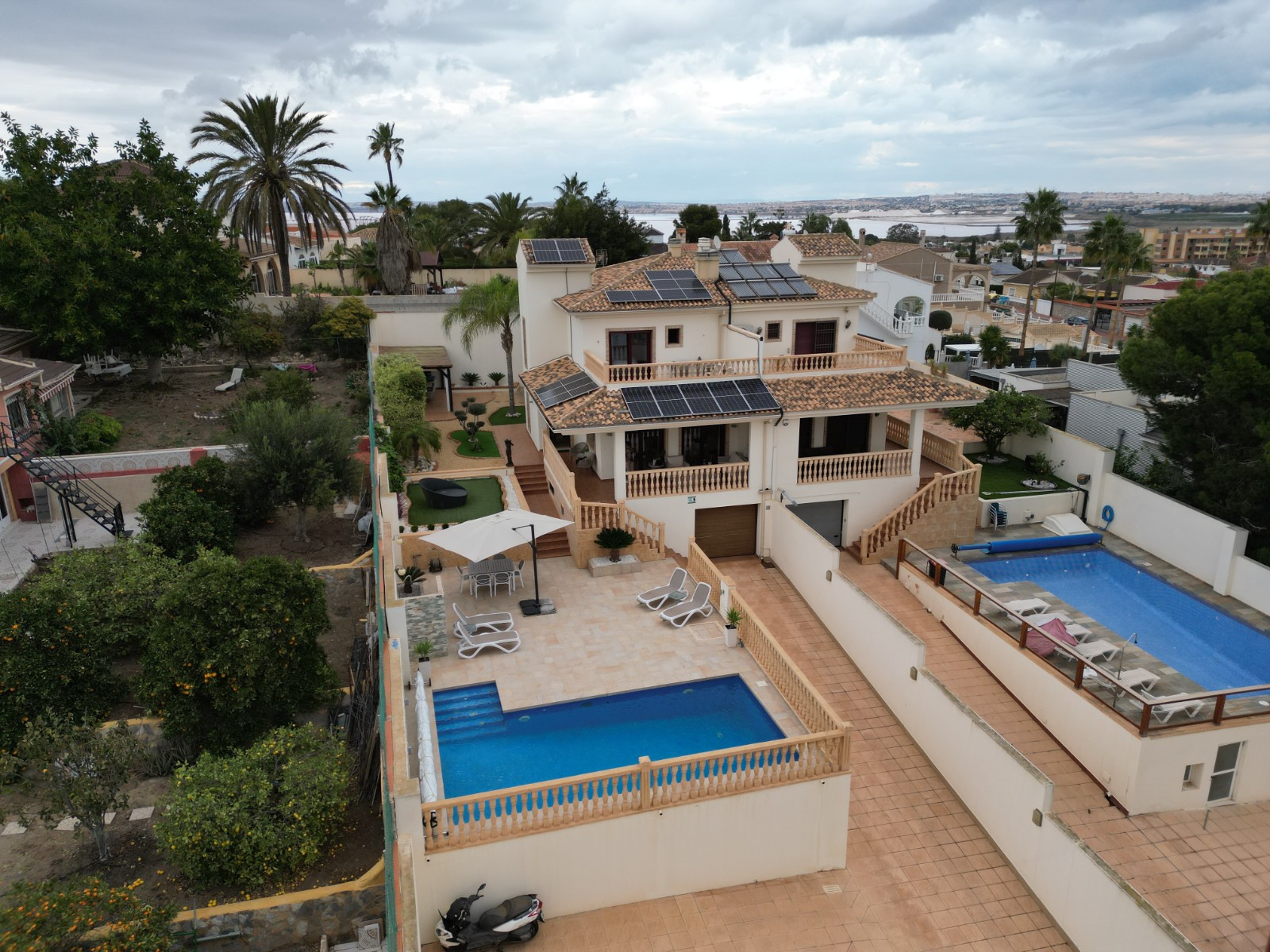 6 Bed, 4 Bath, HouseFor Sale, Torrevieja, Alicante 6 Bed, 4 Bath, HouseFor Sale, Torrevieja, Alicante
