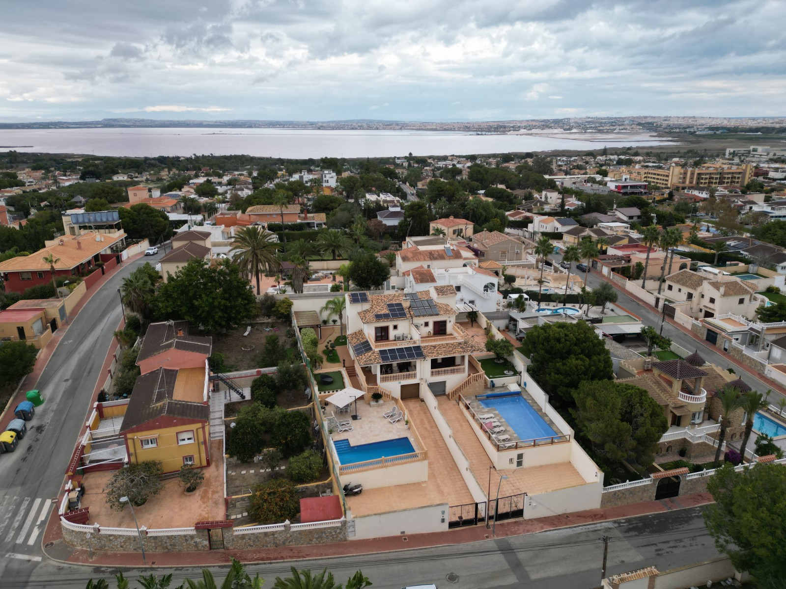 6 Bed, 4 Bath, HouseFor Sale, Torrevieja, Alicante 6 Bed, 4 Bath, HouseFor Sale, Torrevieja, Alicante
