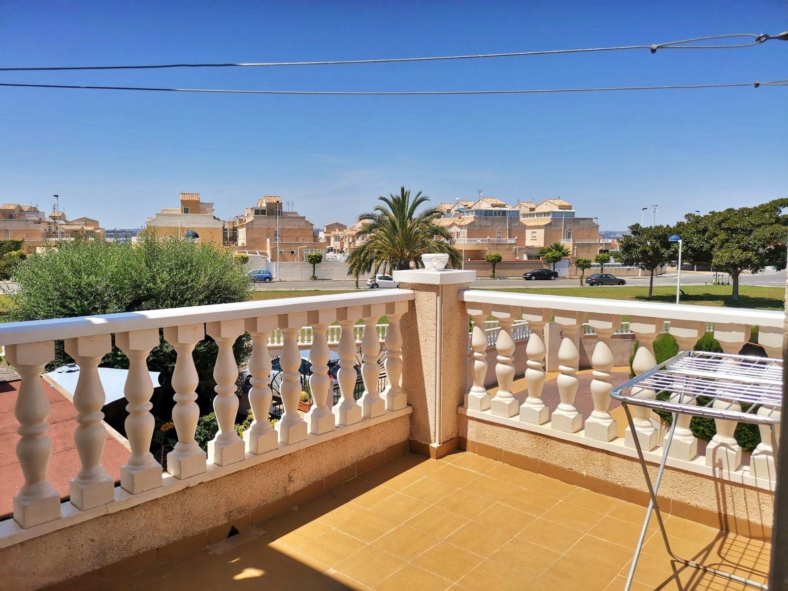 2 Bed, 1 Bath, ApartmentFor Sale, Torrevieja, Alicante