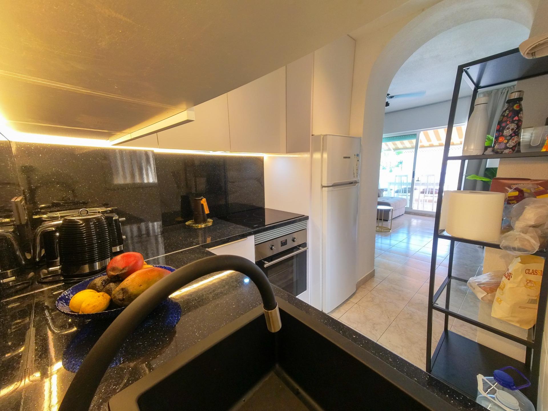 3 Bed, 1 Bath, ApartmentFor Sale, Torrevieja, Alicante