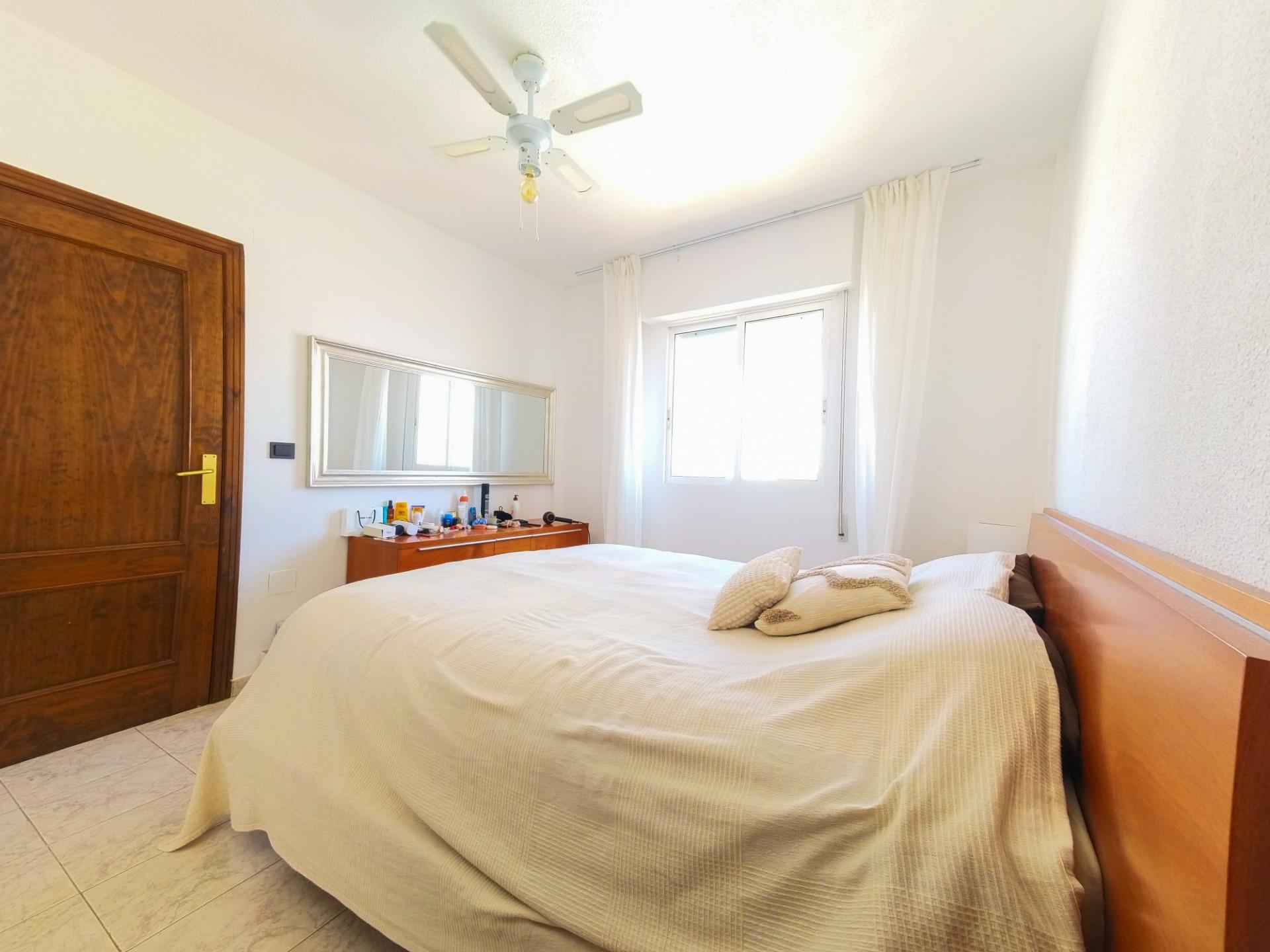 3 Bed, 1 Bath, ApartmentFor Sale, Torrevieja, Alicante