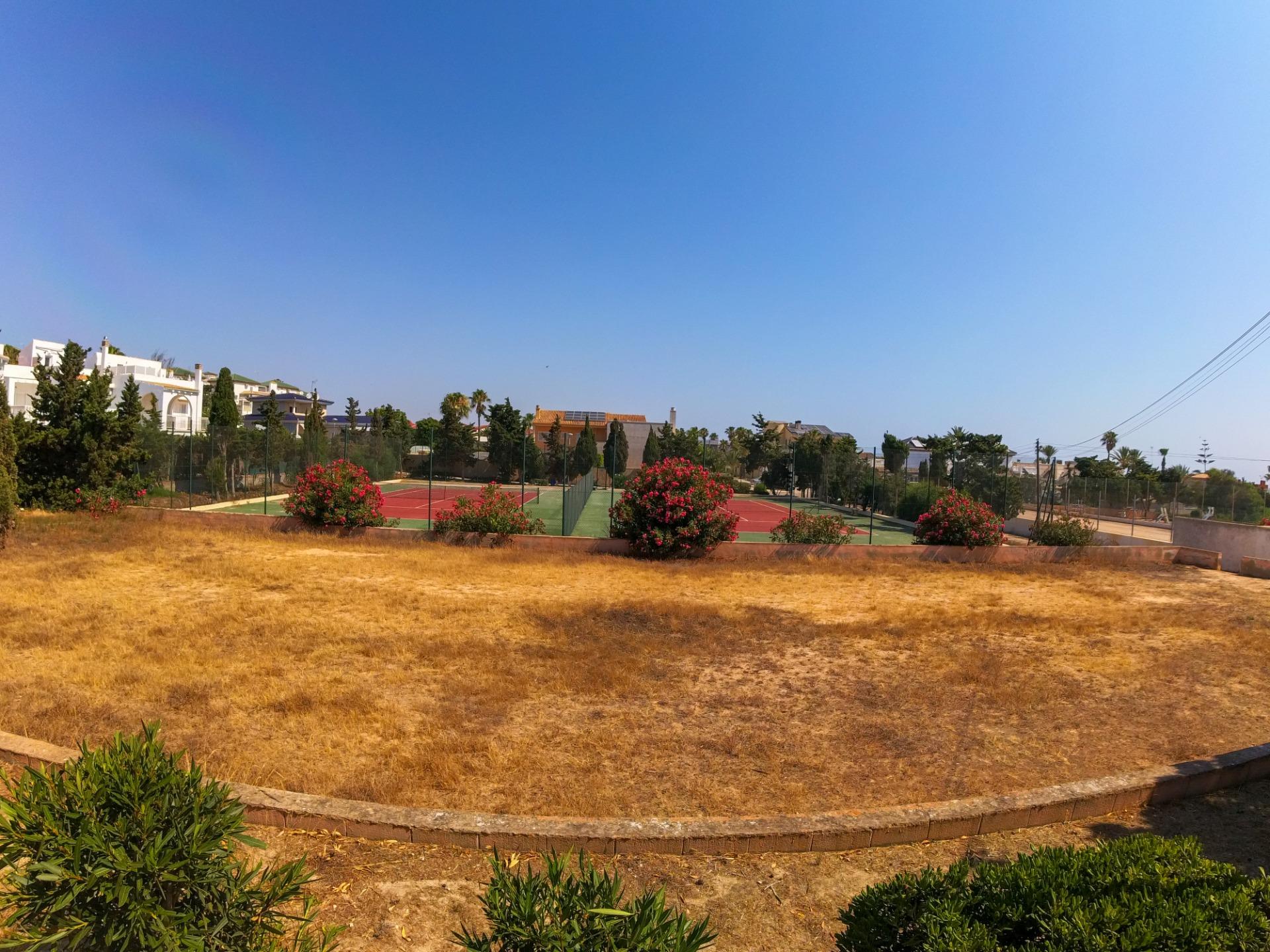 3 Bed, 1 Bath, ApartmentFor Sale, Torrevieja, Alicante