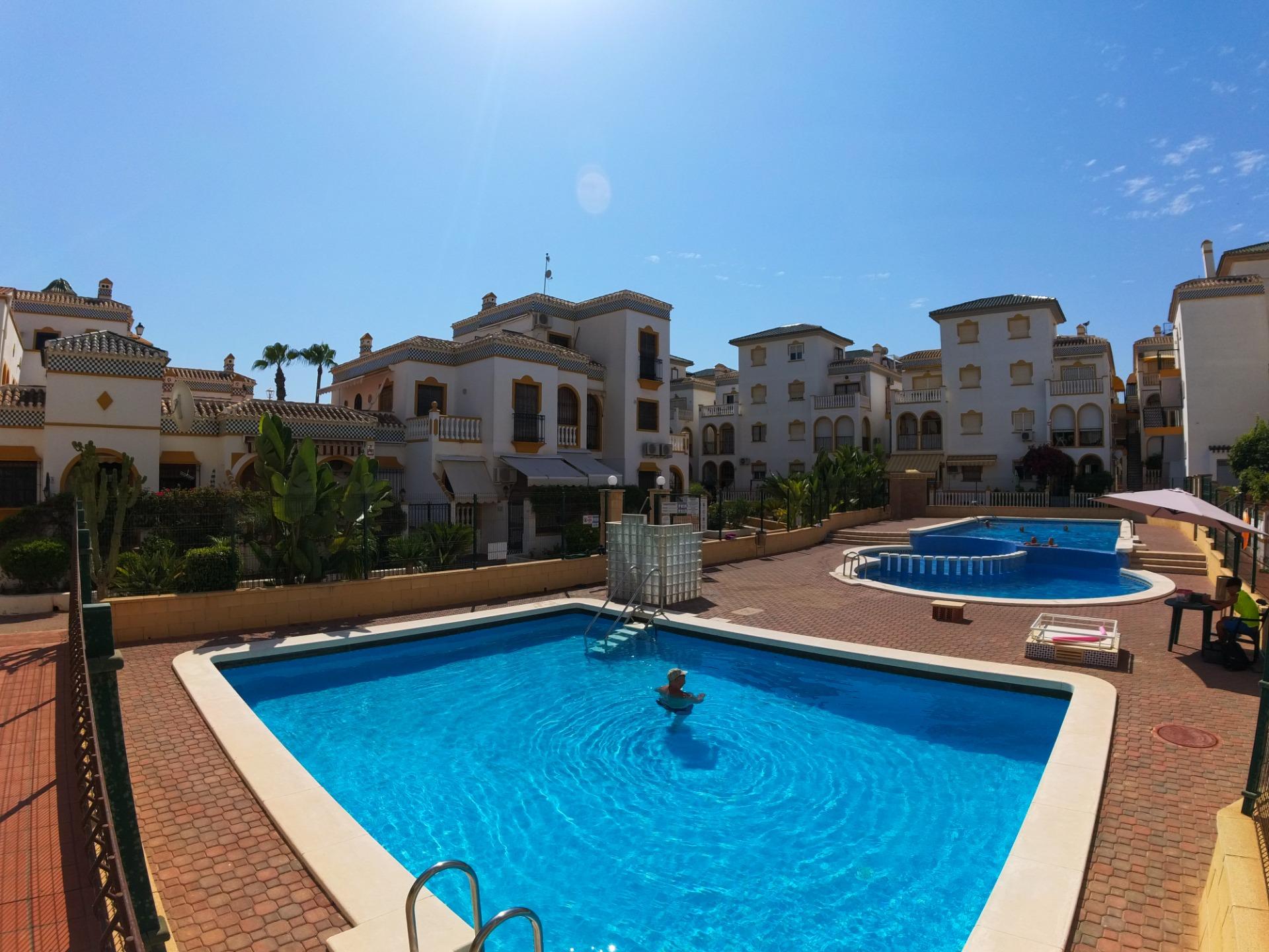 3 Bed, 1 Bath, ApartmentFor Sale, Torrevieja, Alicante
