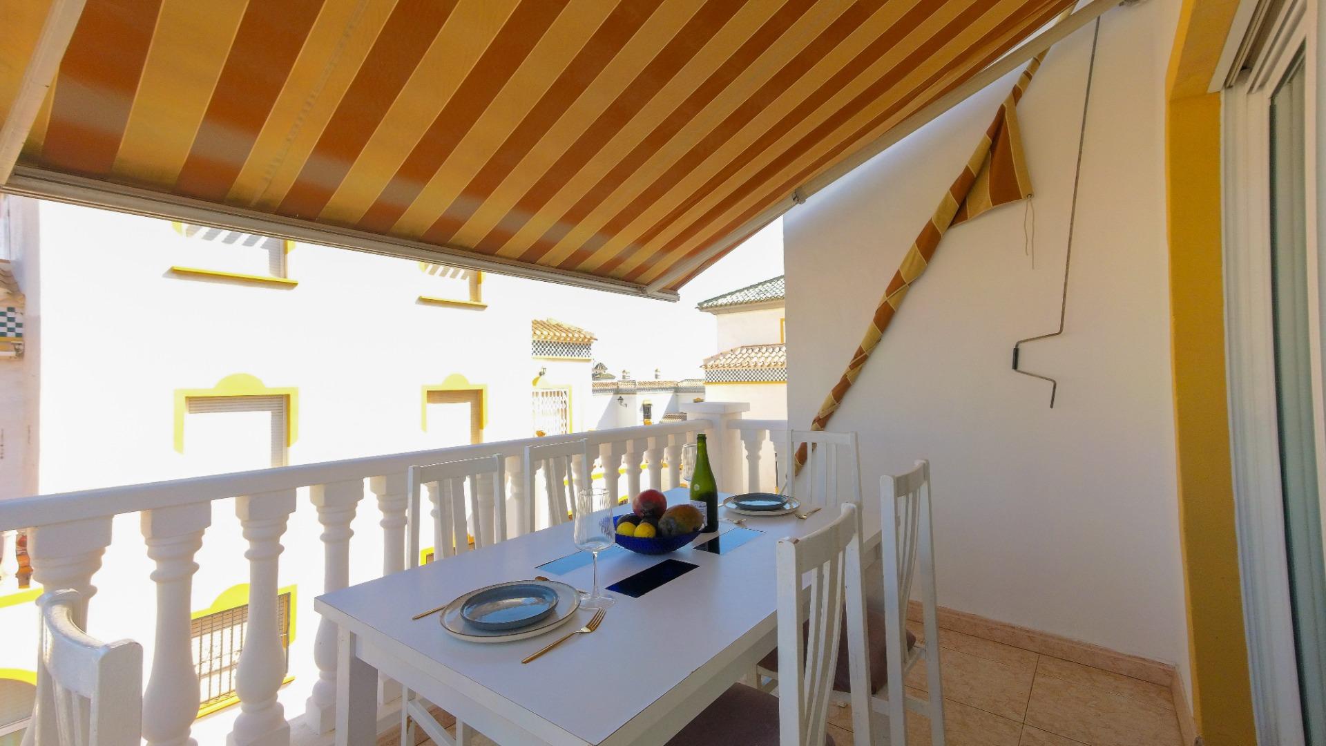 3 Bed, 1 Bath, ApartmentFor Sale, Torrevieja, Alicante