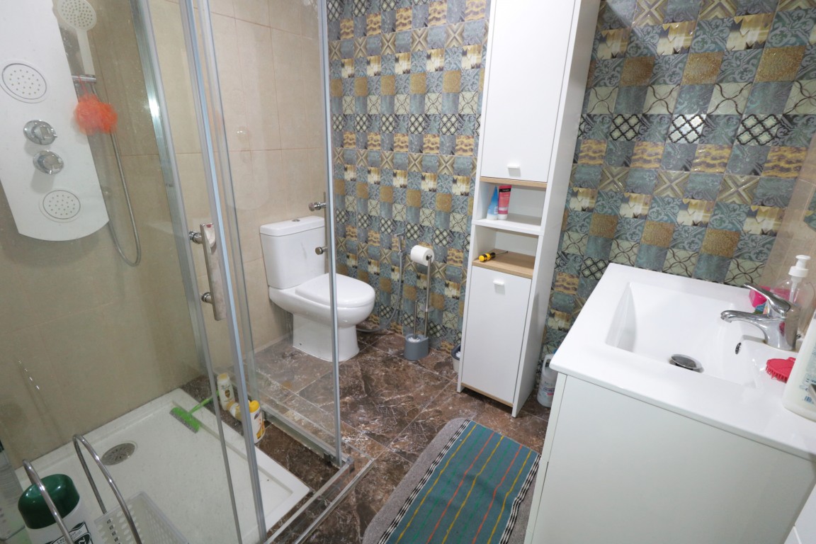 4 Bed, 2 Bath, ApartmentFor Sale, Torrevieja, Alicante