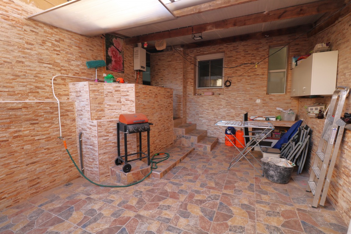 4 Bed, 2 Bath, ApartmentFor Sale, Torrevieja, Alicante