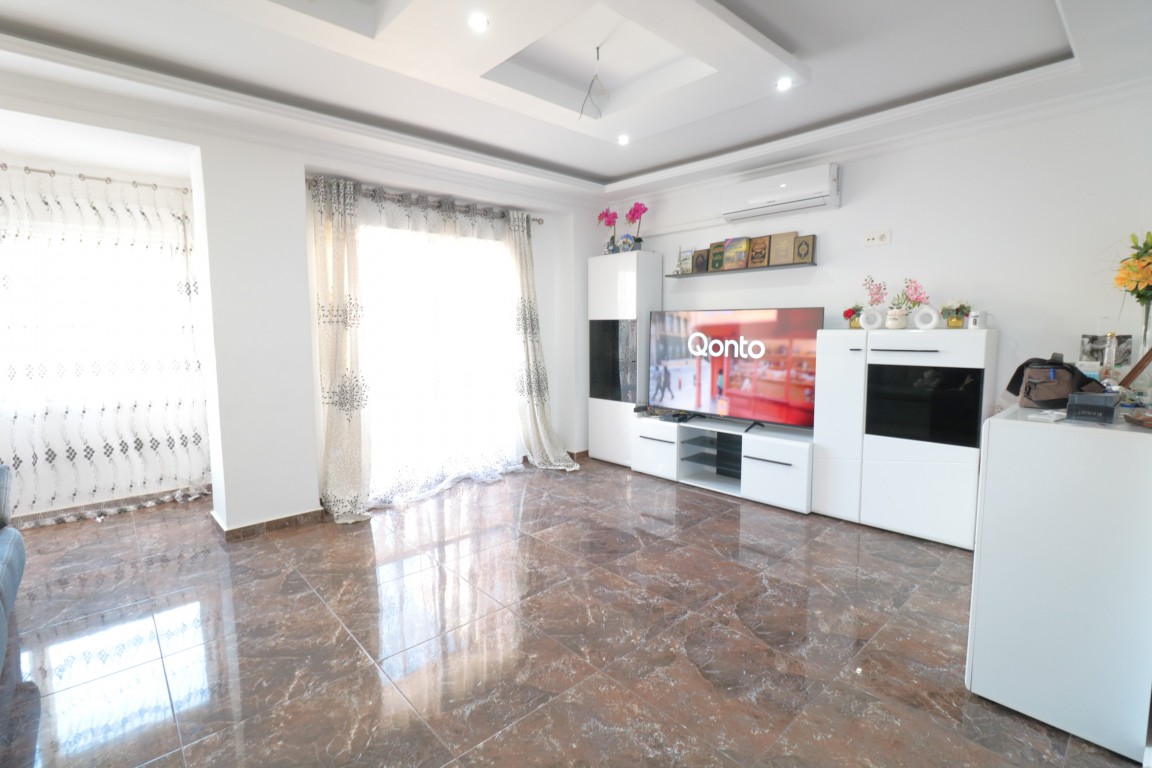 4 Bed, 2 Bath, ApartmentFor Sale, Torrevieja, Alicante
