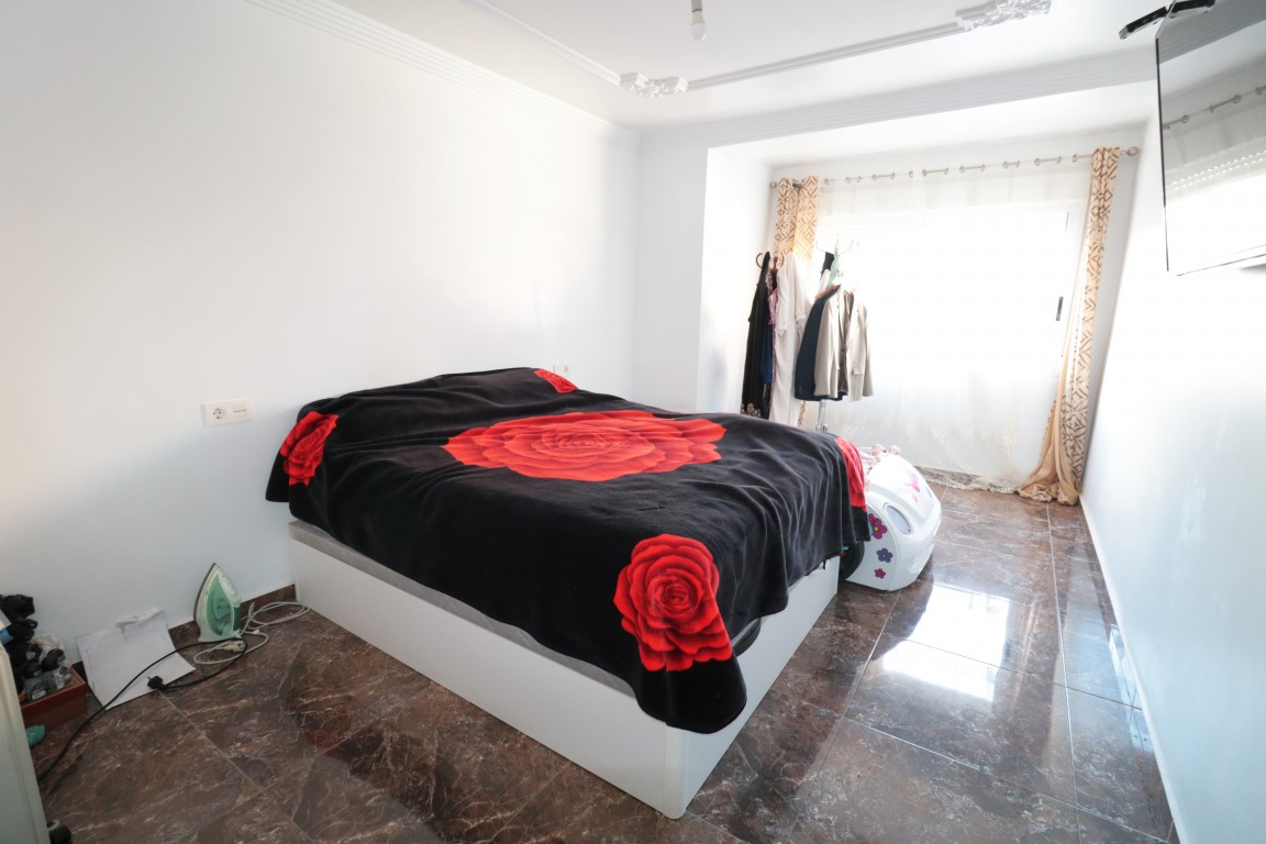 4 Bed, 2 Bath, ApartmentFor Sale, Torrevieja, Alicante