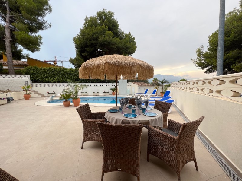 4 Bed, 2 Bath, HouseFor Sale, Alfas del Pi, Alicante