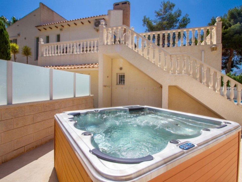 4 Bed, 2 Bath, HouseFor Sale, Alfas del Pi, Alicante