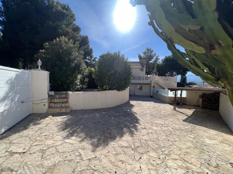 4 Bed, 2 Bath, HouseFor Sale, Alfas del Pi, Alicante