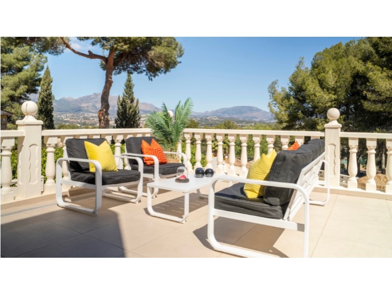 4 Bed, 2 Bath, HouseFor Sale, Alfas del Pi, Alicante