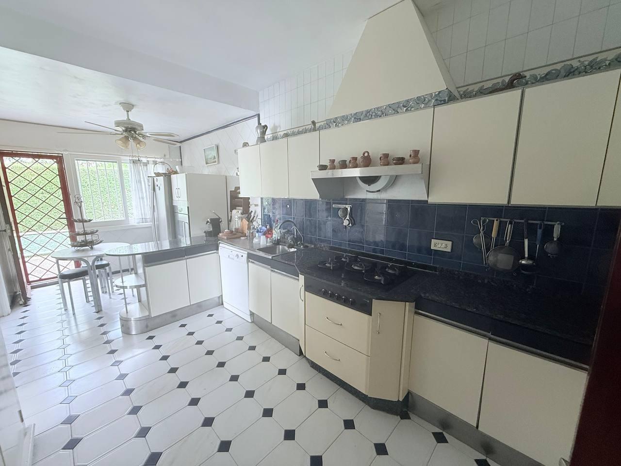 4 Bed, 3 Bath, HouseFor Sale, Orihuela Costa, Alicante