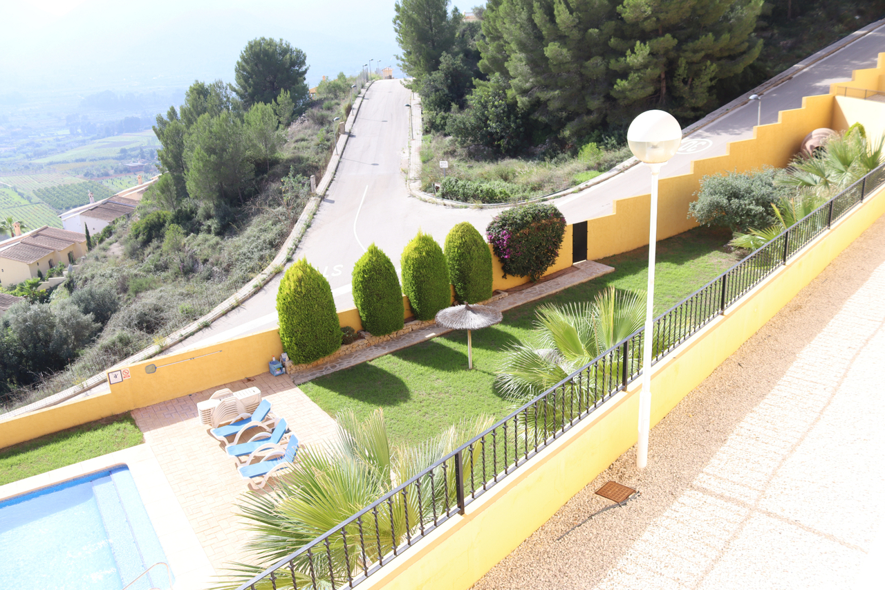 3 Bed, 2 Bath, HouseFor Sale, Jalon, Alicante