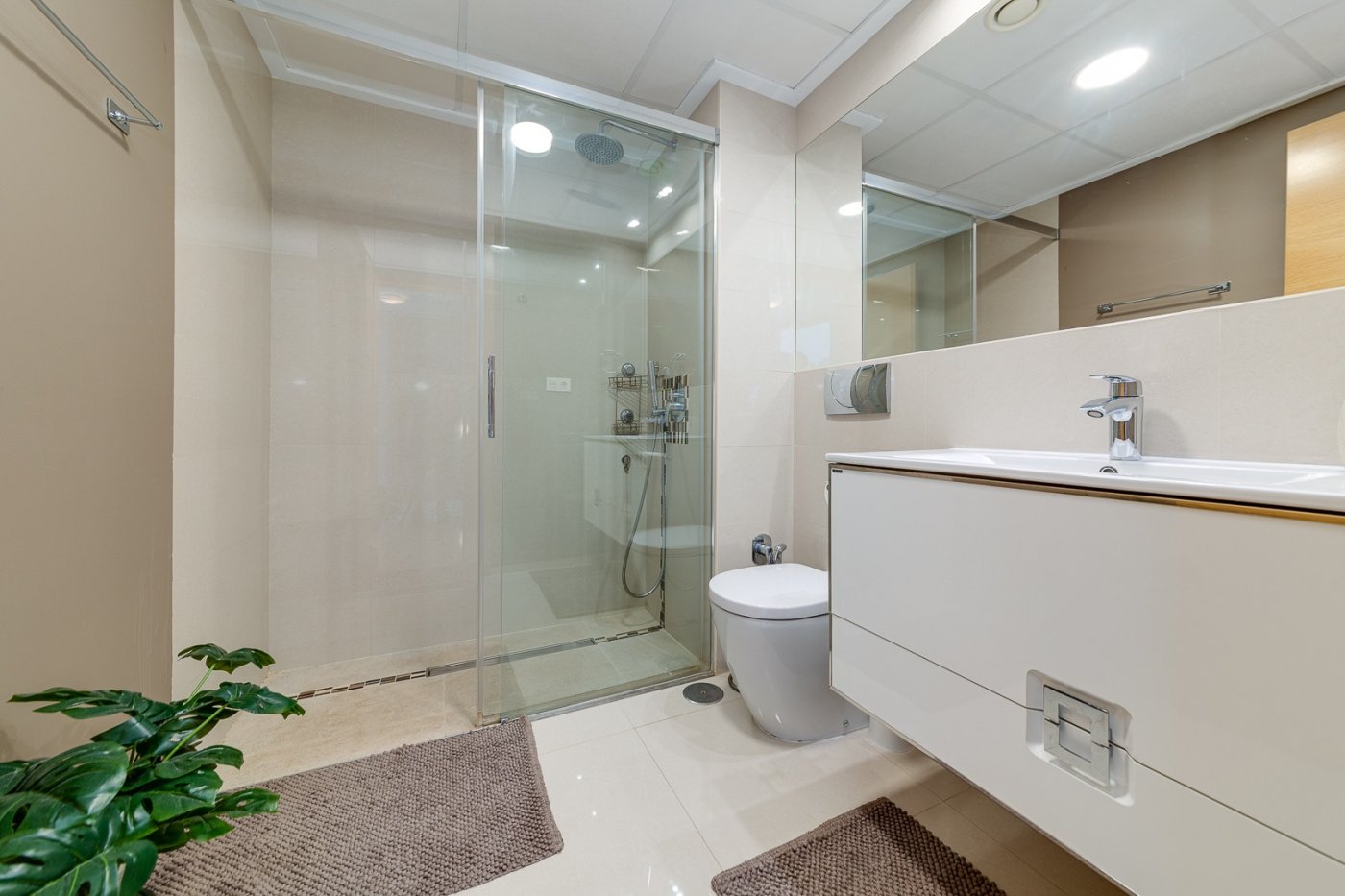 3 Bed, 2 Bath, HouseFor Sale, Torrevieja, Alicante