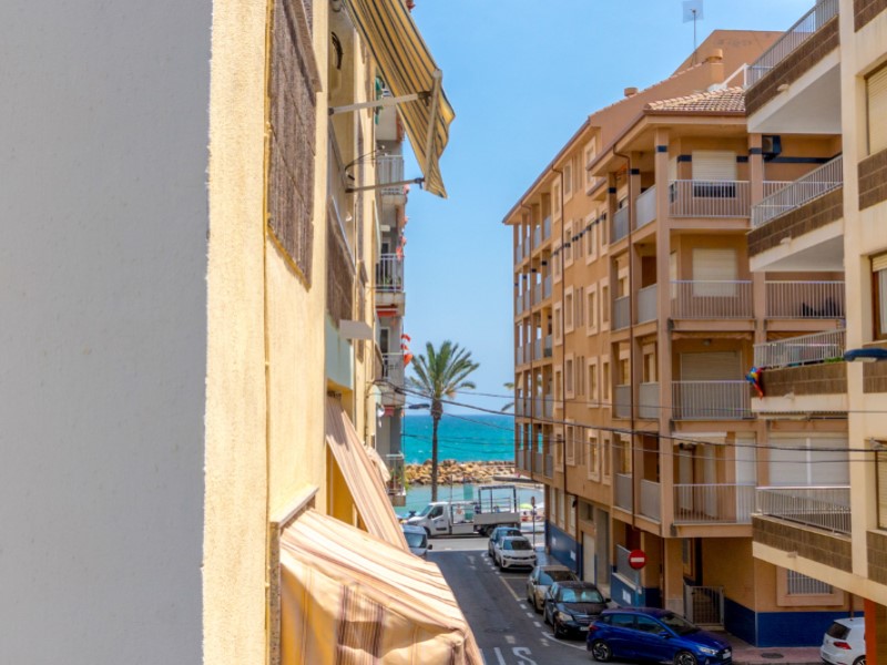 3 Bed, 2 Bath, ApartmentFor Sale, Torrevieja, Alicante