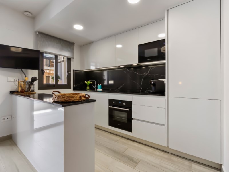 3 Bed, 2 Bath, ApartmentFor Sale, Torrevieja, Alicante