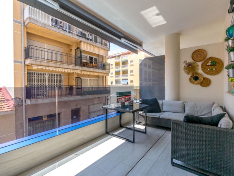 3 Bed, 2 Bath, ApartmentFor Sale, Torrevieja, Alicante