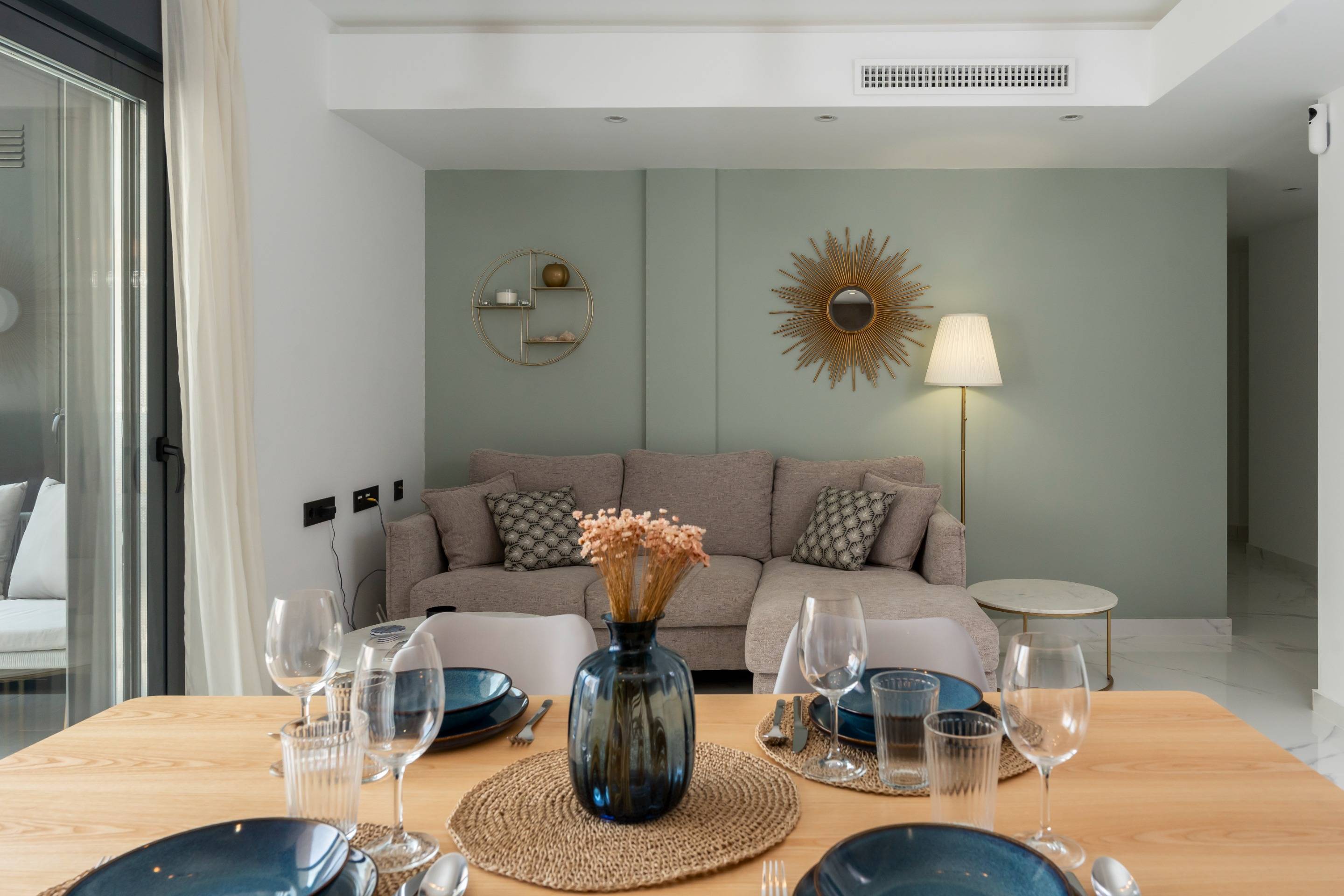 3 Bed, 2 Bath, ApartmentFor Sale, Torrevieja, Alicante