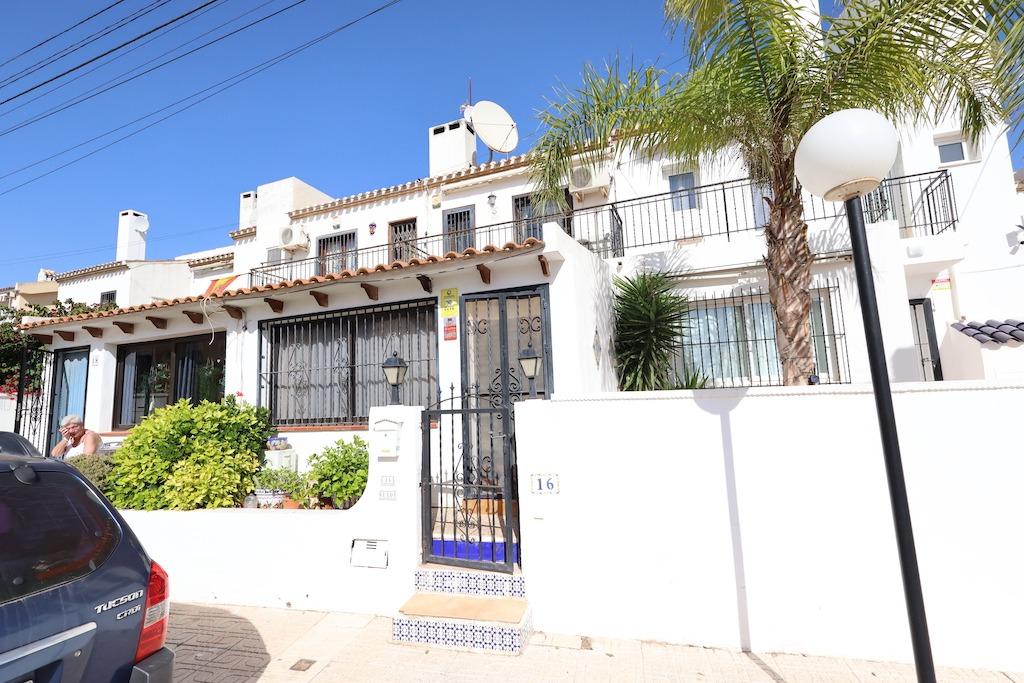 3 Bed, 2 Bath, HouseFor Sale, San Miguel de Salinas, Alicante