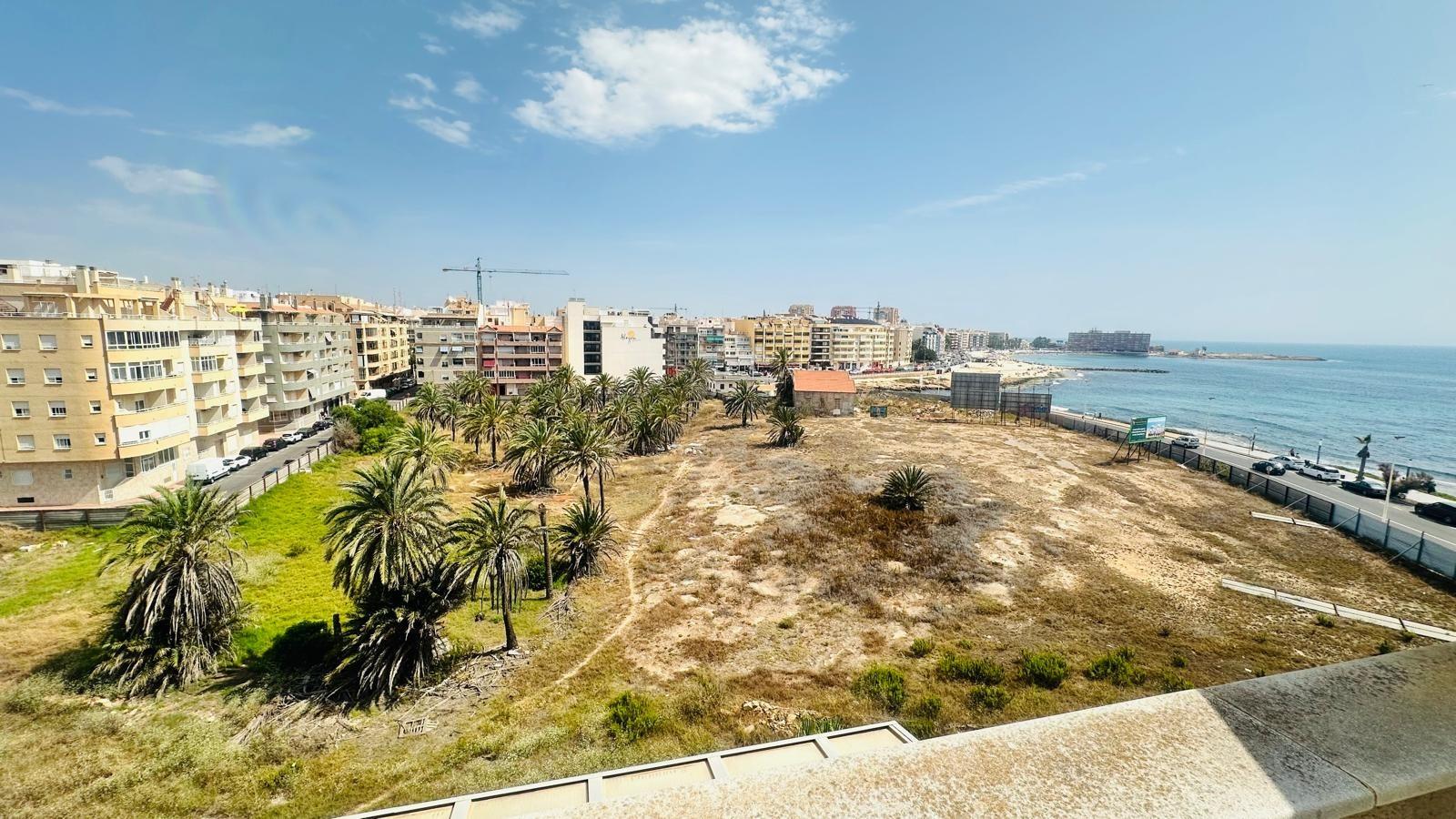 2 Bed, 2 Bath, ApartmentFor Sale, Torrevieja, Alicante 2 Bed, 2 Bath, ApartmentFor Sale, Torrevieja, Alicante