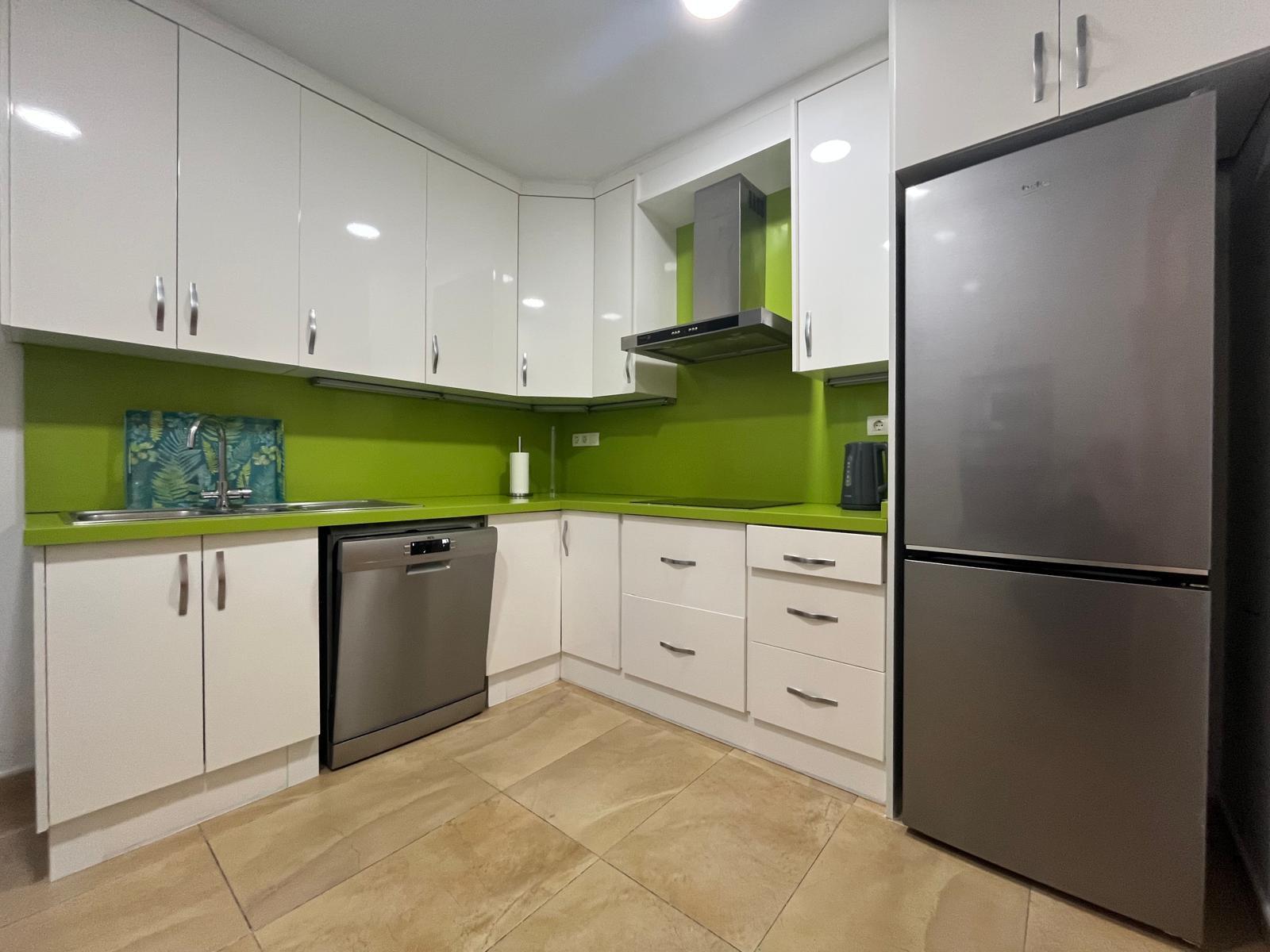 4 Bed, 2 Bath, ApartmentFor Sale, Torrevieja, Alicante 4 Bed, 2 Bath, ApartmentFor Sale, Torrevieja, Alicante