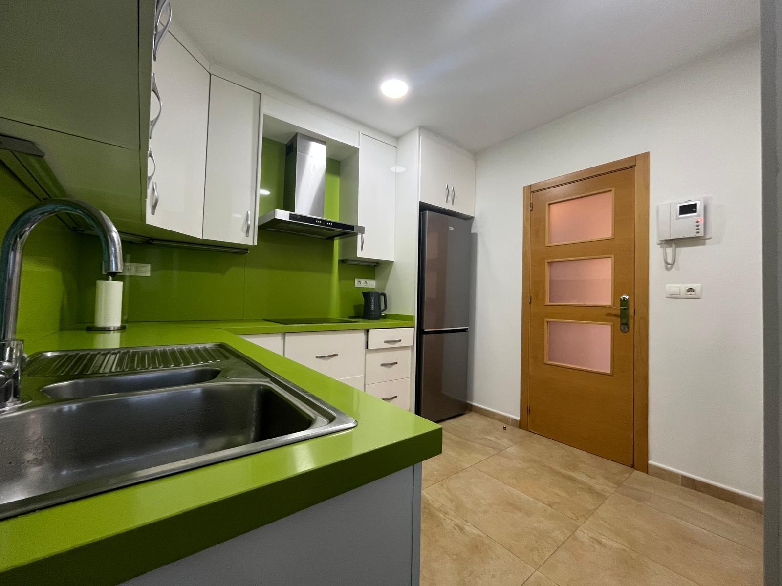 4 Bed, 2 Bath, ApartmentFor Sale, Torrevieja, Alicante 4 Bed, 2 Bath, ApartmentFor Sale, Torrevieja, Alicante