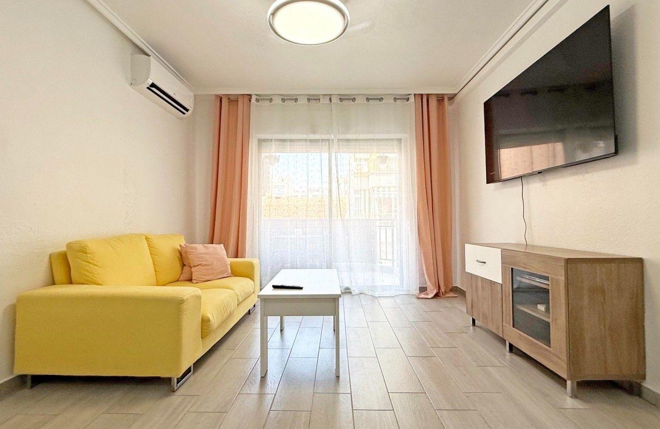 2 Bed, 1 Bath, ApartmentFor Sale, Torrevieja, Alicante 2 Bed, 1 Bath, ApartmentFor Sale, Torrevieja, Alicante
