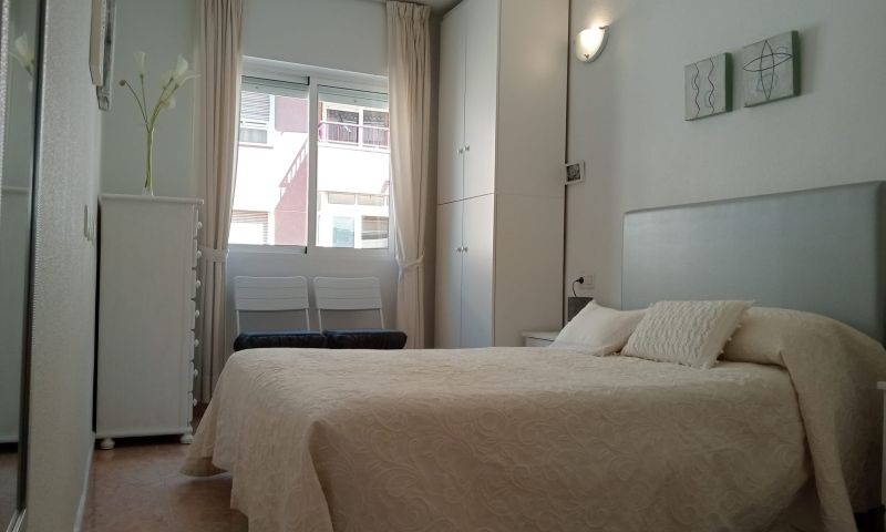 2 Bed, 1 Bath, ApartmentFor Sale, Torrevieja, Alicante