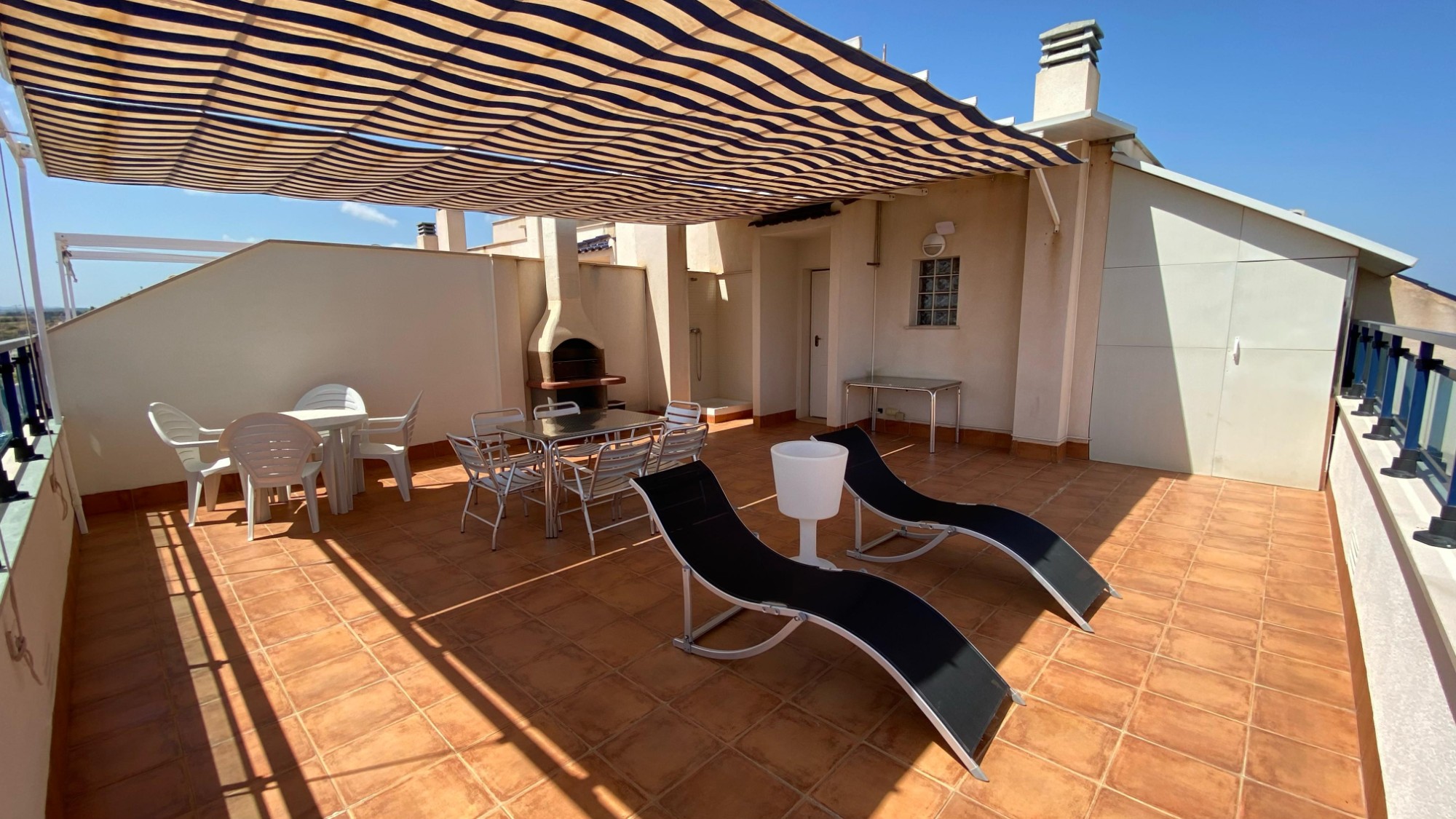 2 Bed, 1 Bath, ApartmentFor Sale, Mil Palmeras, Alicante