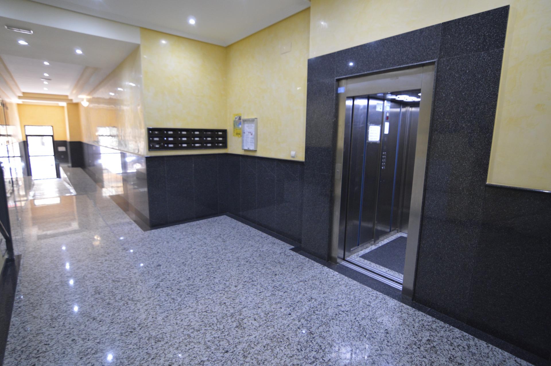 3 Bed, 2 Bath, ApartmentFor Sale, Torrevieja, Alicante