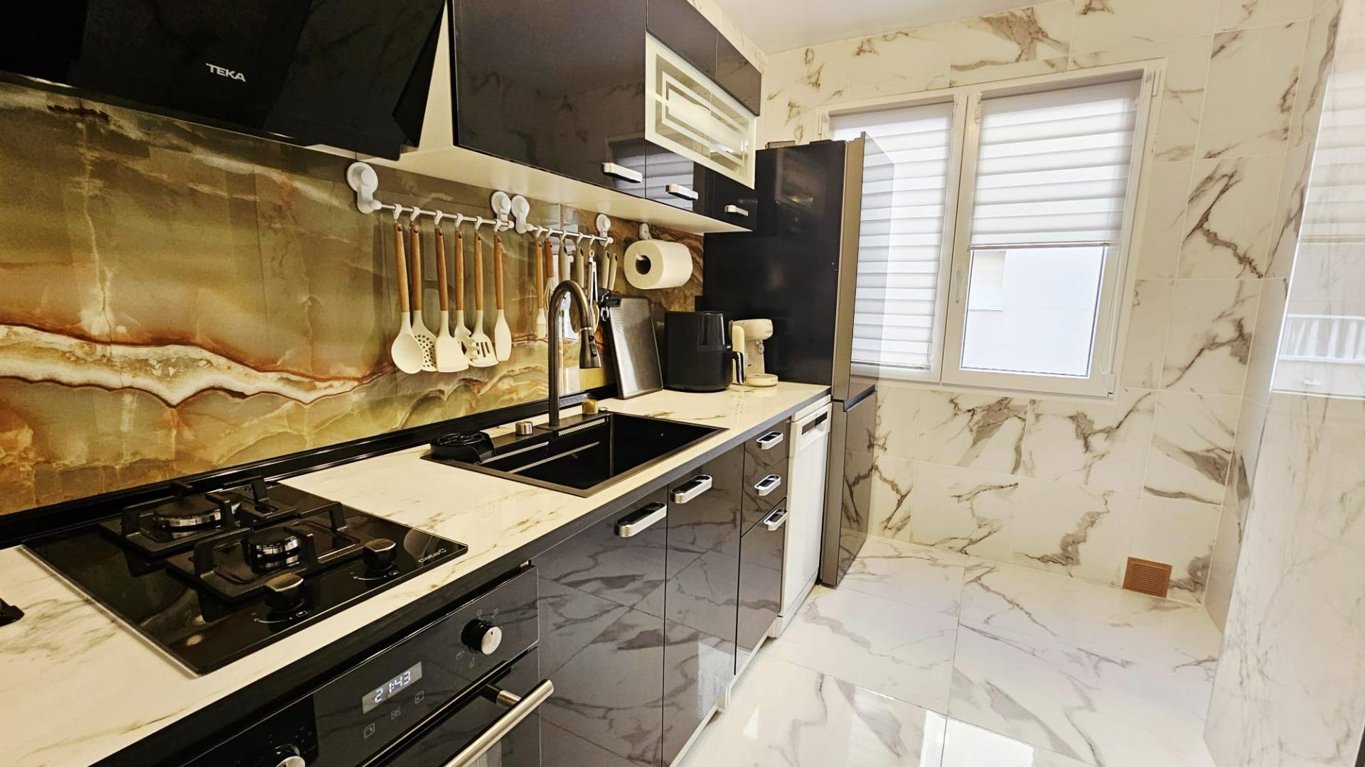 3 Bed, 1 Bath, ApartmentFor Sale, Torrevieja, Alicante